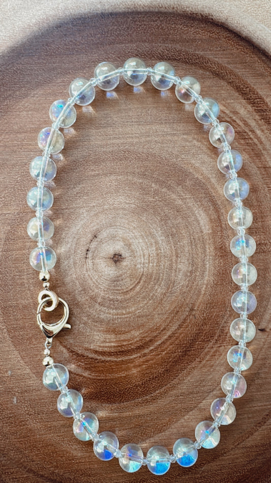 the Weiß Necklace